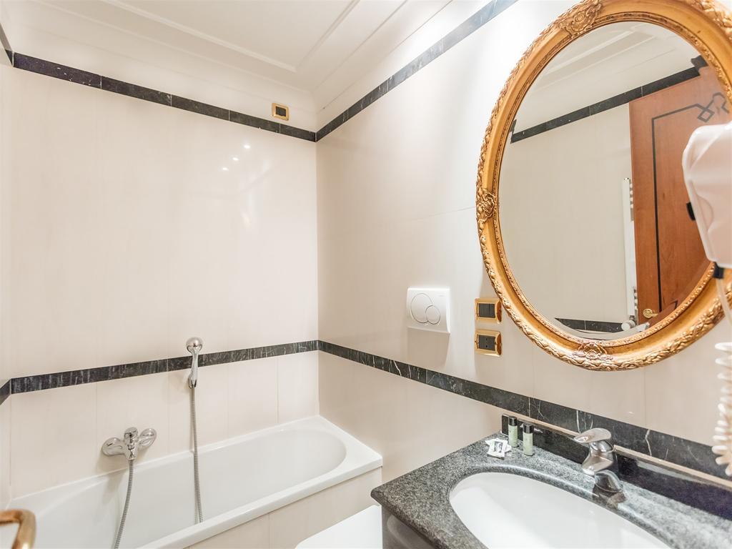 Raeli Hotel Regio Рим Экстерьер фото